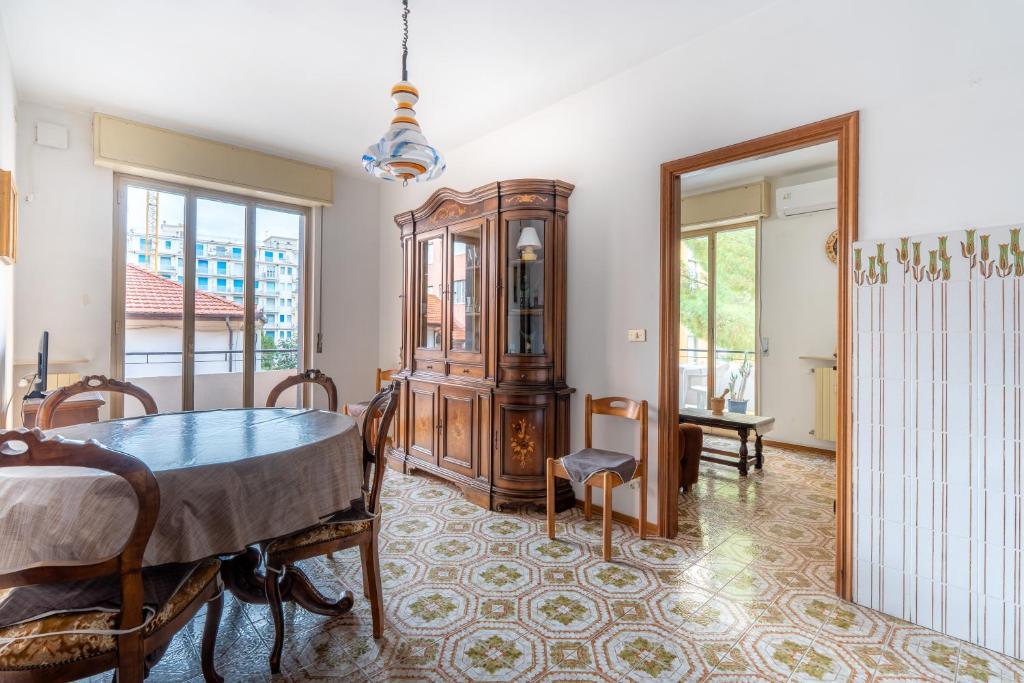 Kép Bilocale Fronte Mare e Parcheggio Privato szállásáról San Bartolomeo al Maréban a galériában