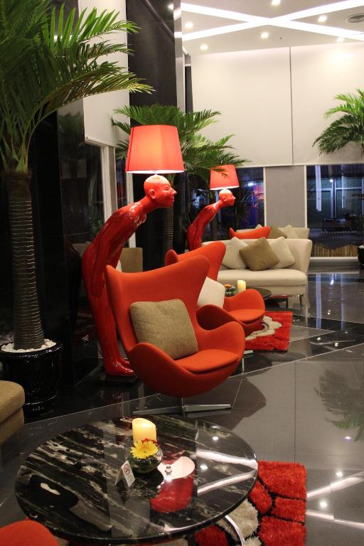Posezení v ubytování Nova Express Pattaya Hotel