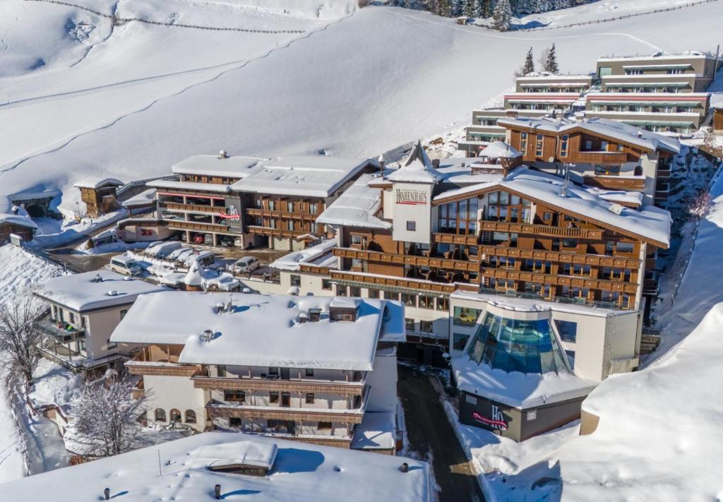 Alpenbad Hotel Hohenhaus v zimě