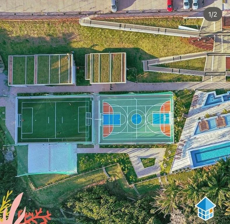 Άποψη από ψηλά του Apto aconchegante em condomínio resort litoral sul