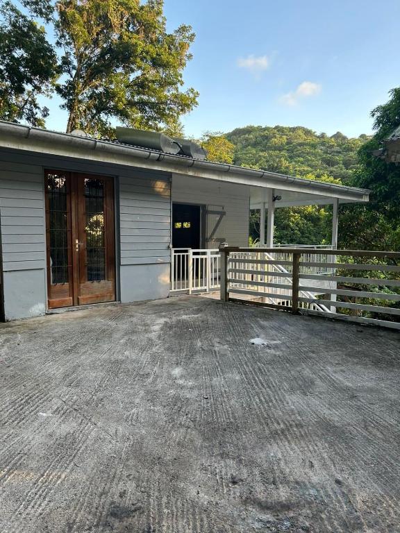 Bygningen som feriehuset ligger i