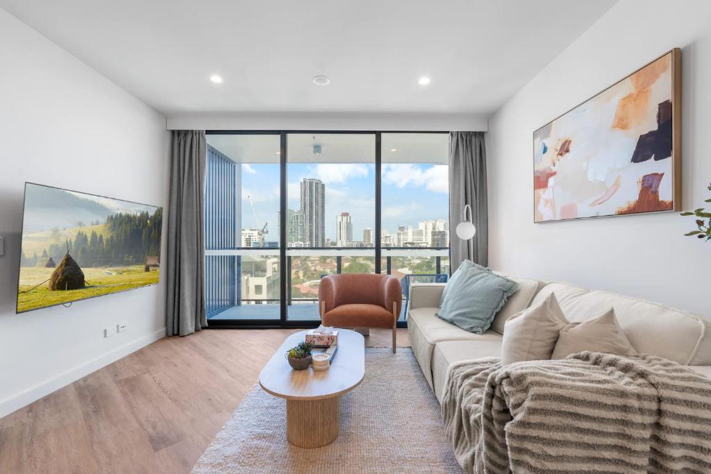 Fresh Look at The Regal Modern Lux 2Br High Floor Apt With Ocean