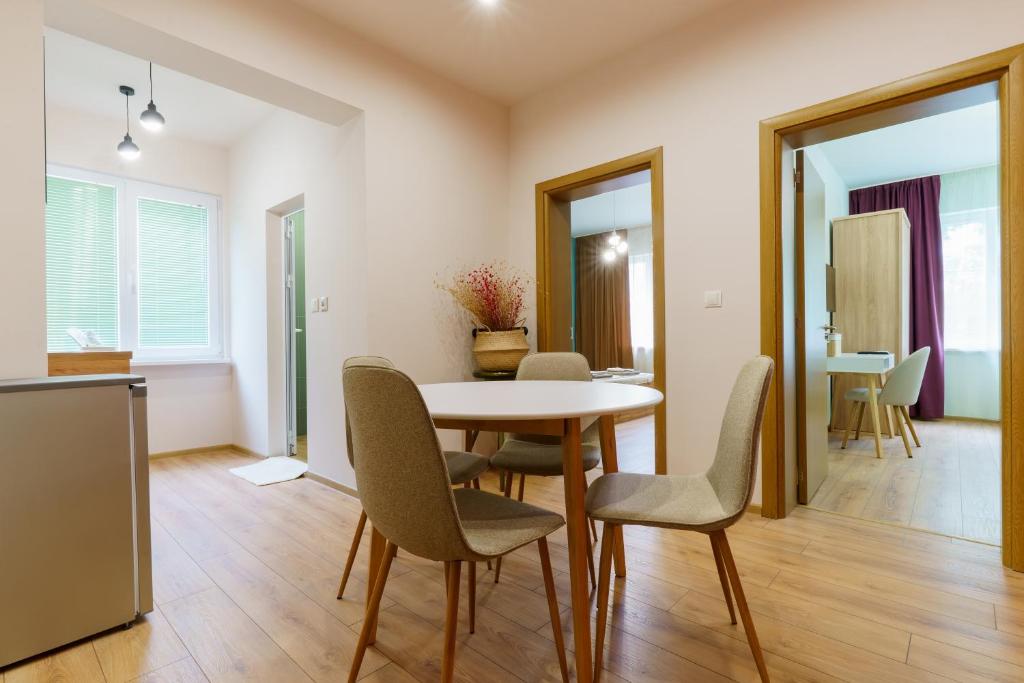 Billede fra billedgalleriet på Апартамент за гости Ирис 2 Iris guest apartment 2 i Veliko Tŭrnovo