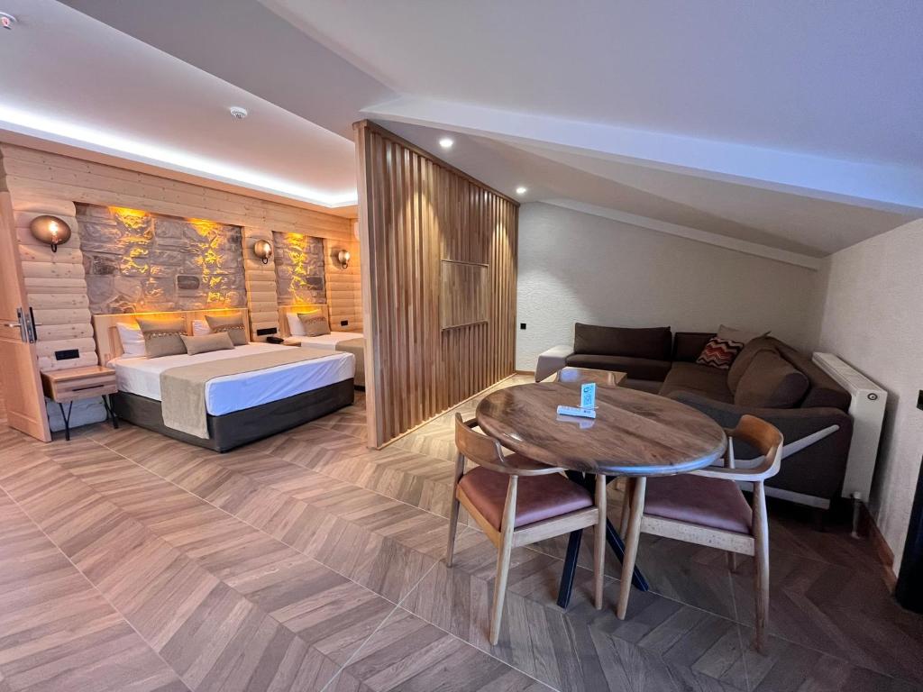 Gumus Palace Hotel - Family Junior Suite