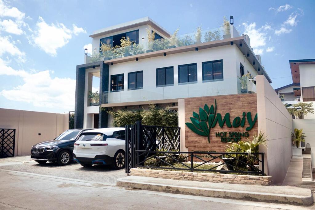 Tòa nhà nơi nhà nghỉ dưỡng tọa lạc