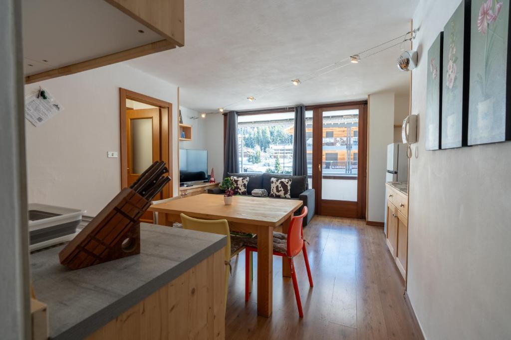[Campiglio_Panoramic_Apartment] + 2 Free Parkings, Madonna di Campiglio — foto della struttura 4