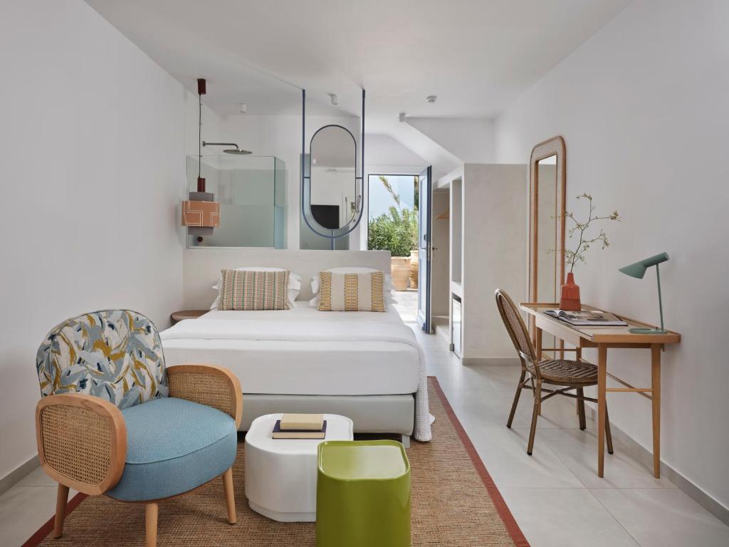 Myconian Sunrise Relais & Chateaux Hotel - 3