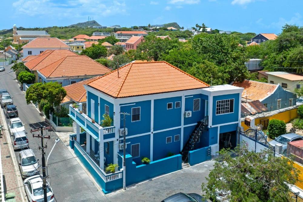 El edificio en el que está el departamento