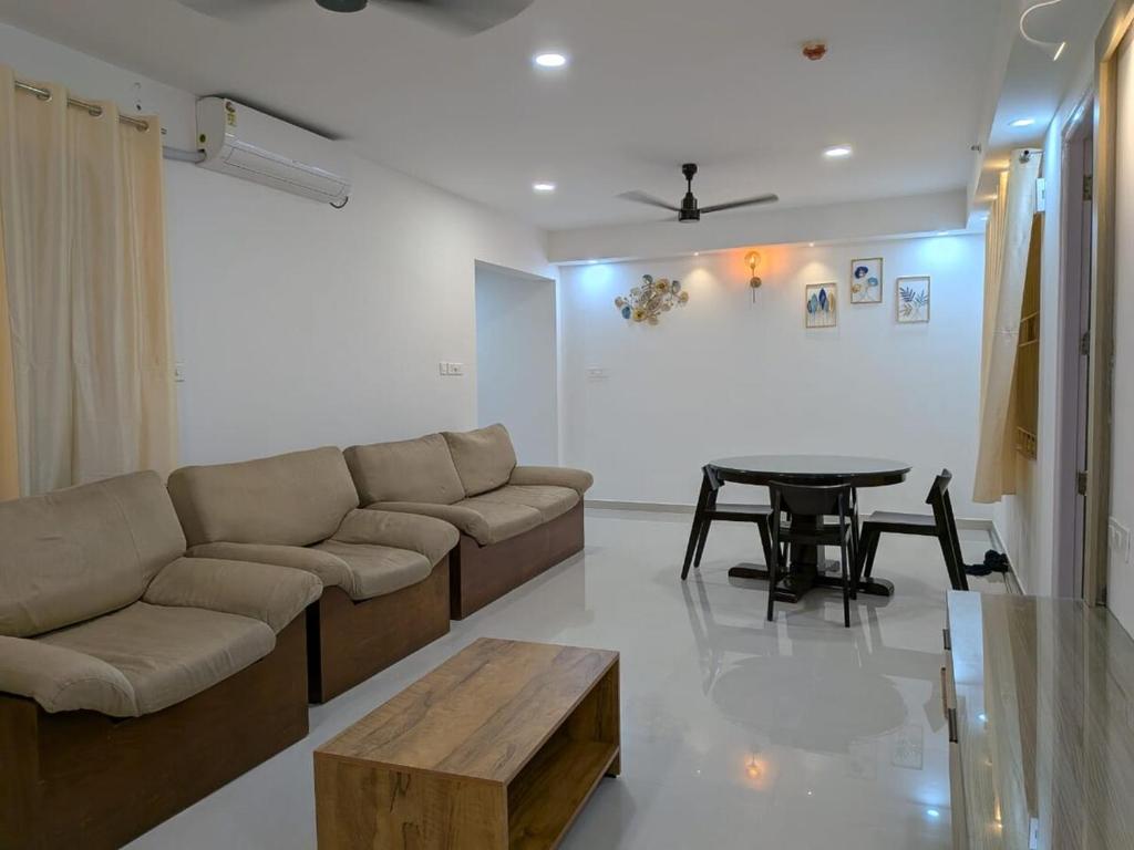 Χώρος καθιστικού στο 3 bhk apartment for rent in Kakkanad near infopark