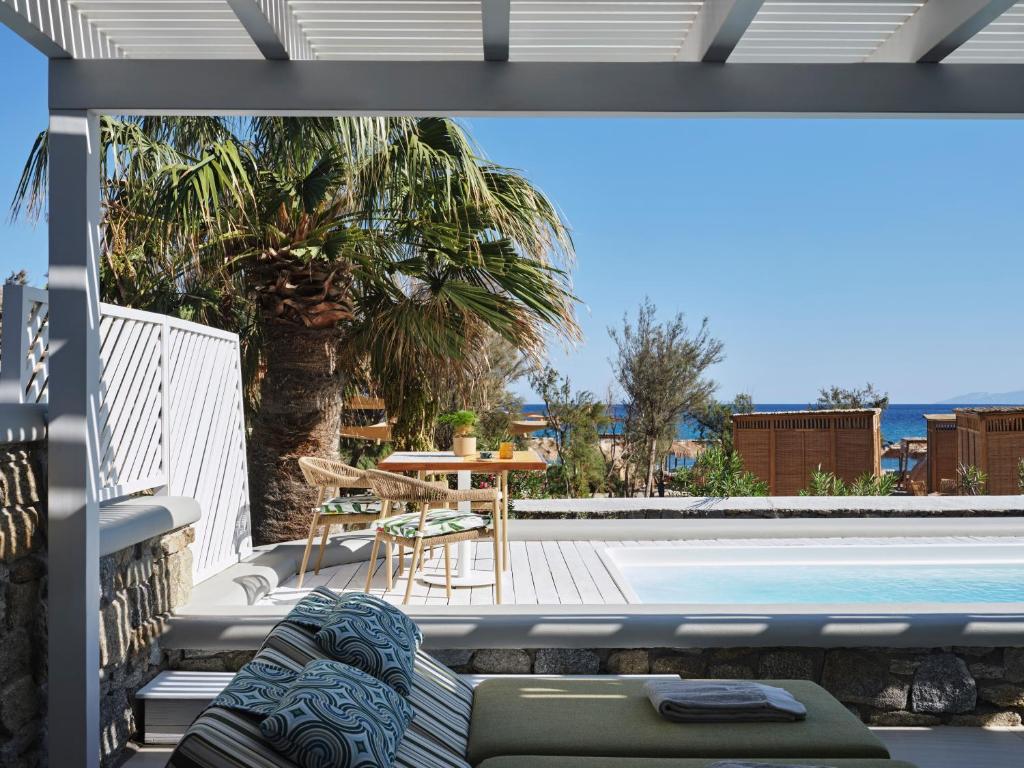 Myconian Sunrise Relais & Chateaux Hotel - 11