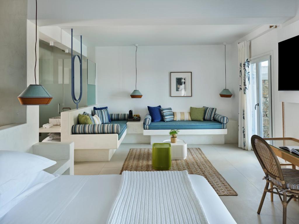 Myconian Sunrise Relais & Chateaux Hotel - 7