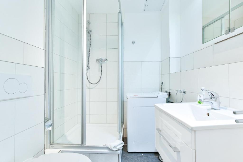 Riverside Apartments - 18