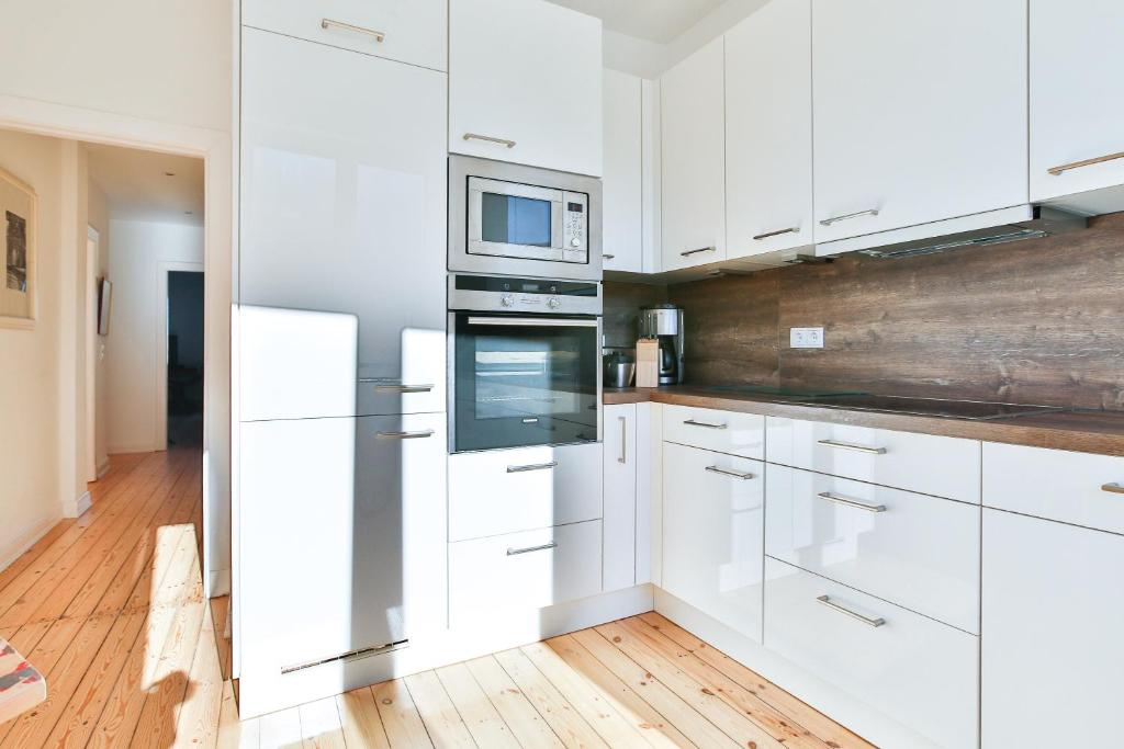 Riverside Apartments - 11