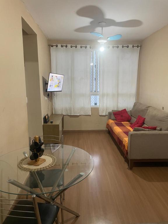 Et tv og/eller underholdning på Apto 2 qts em Xerém próximo ao CT do Fluminense