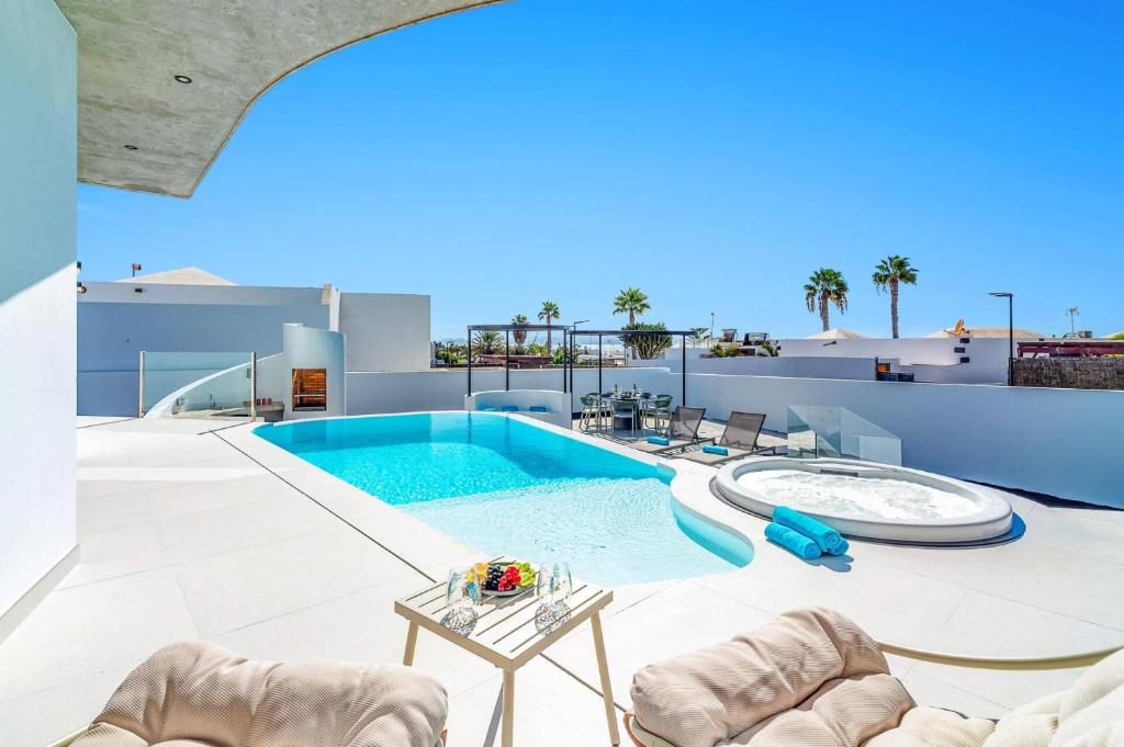 Villa Callao by Villa Plus