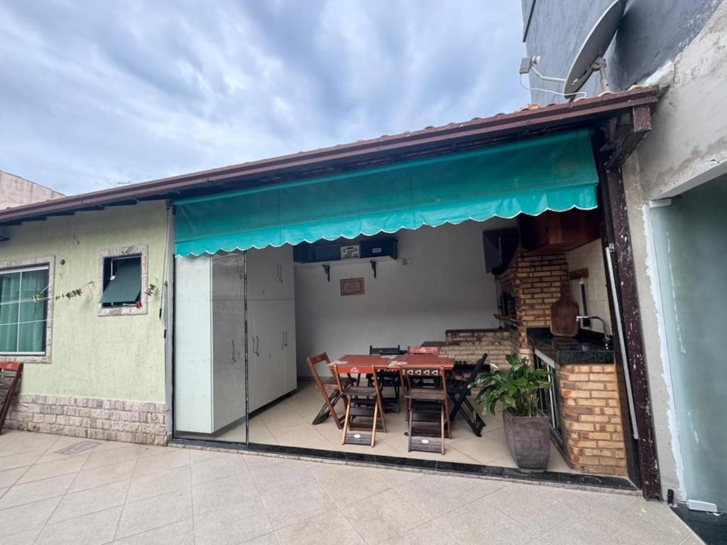 Το κτήριο όπου στεγάζεται  η παραθεριστική κατοικία