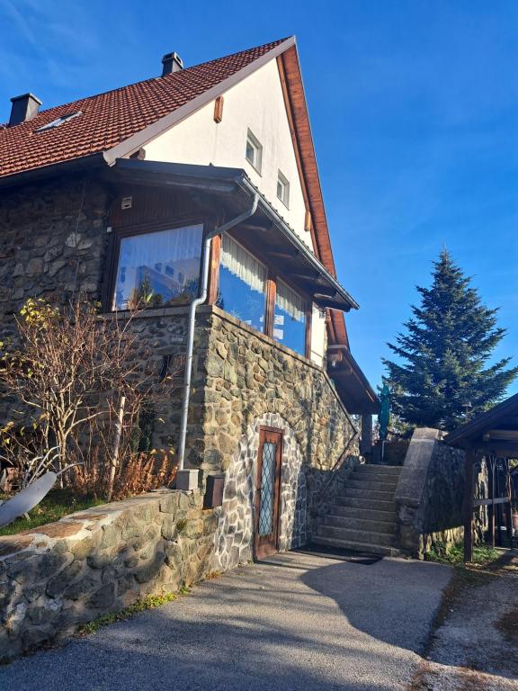 Budova, kde se bed and breakfast nachází