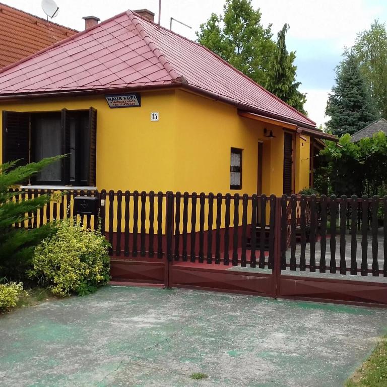 Bygningen som feriehuset ligger i