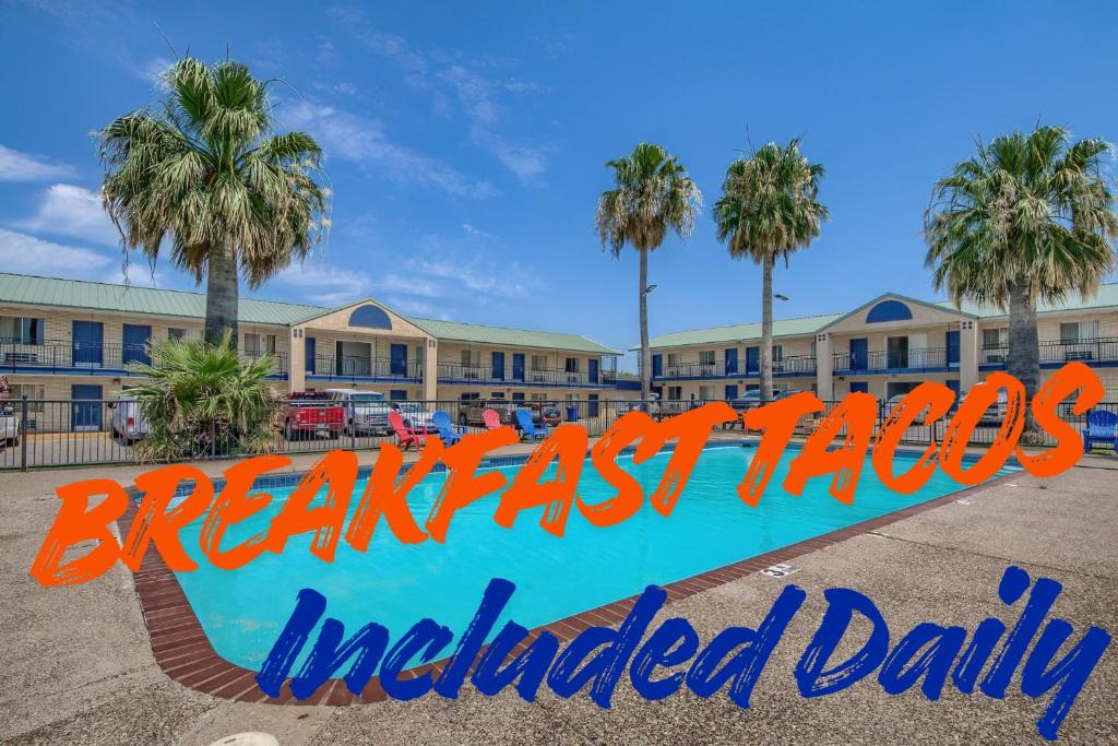 Πισίνα στο ή κοντά στο Welcome Inn