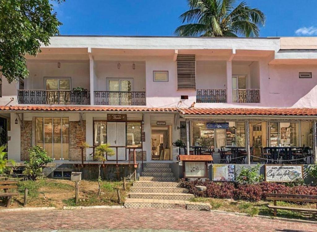 Το κτήριο όπου στεγάζεται  το διαμέρισμα