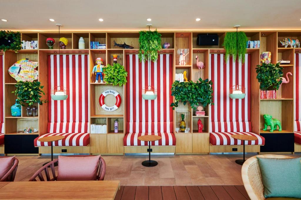 citizenM Miami World Center photo