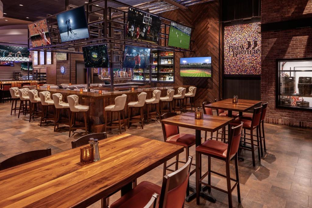 Horseshoe Black Hawk, A Caesars Destination photo