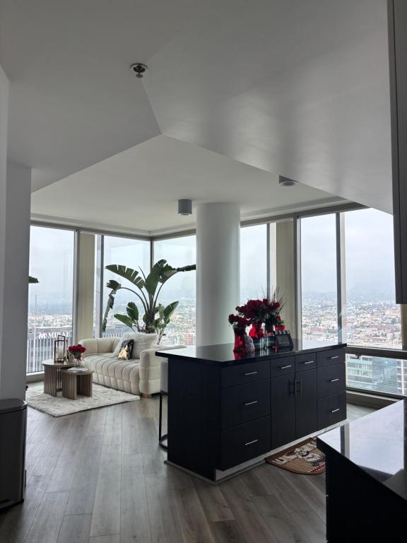Luxury Penthouse In Koreatown For Rent preview