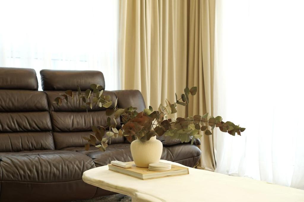 Foto dalla galleria di Cosy Modern Flat - Balcony & Cinema a Varsavia