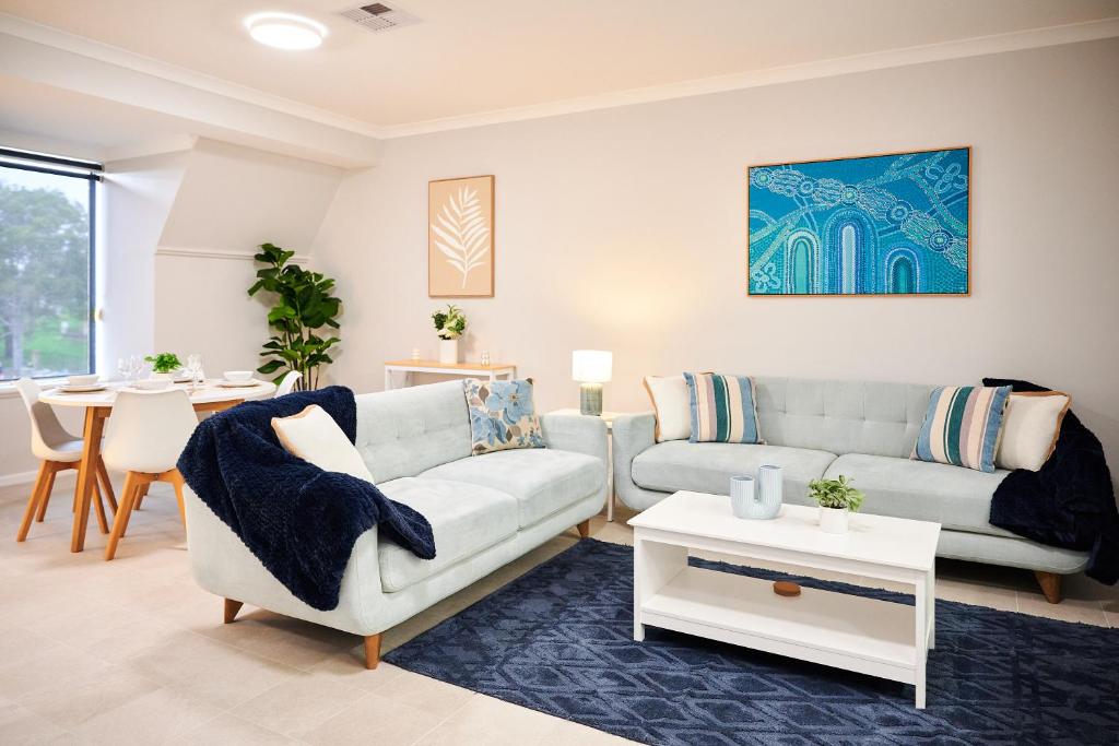 Luxury Perth Apartment near Optus