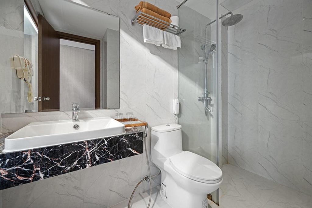 Phòng Deluxe Giường Đôi/2 Giường Đơn Có Ban Công
