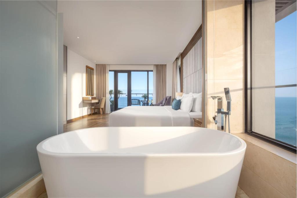 Phòng Grand Executive Có Giường Cỡ Queen Nhìn Ra Biển - Bao Gồm Trà Chiều