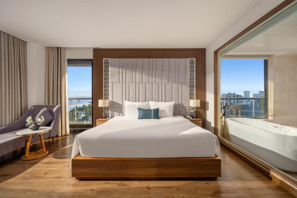 Phòng Grand Executive Có Giường Cỡ Queen Nhìn Ra Biển - Bao Gồm Trà Chiều