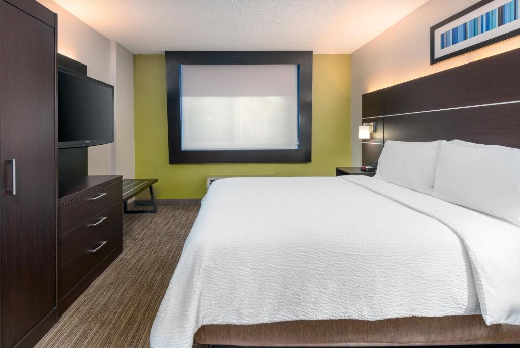 Holiday Inn Express Miami Airport Doral Area by IHG photo