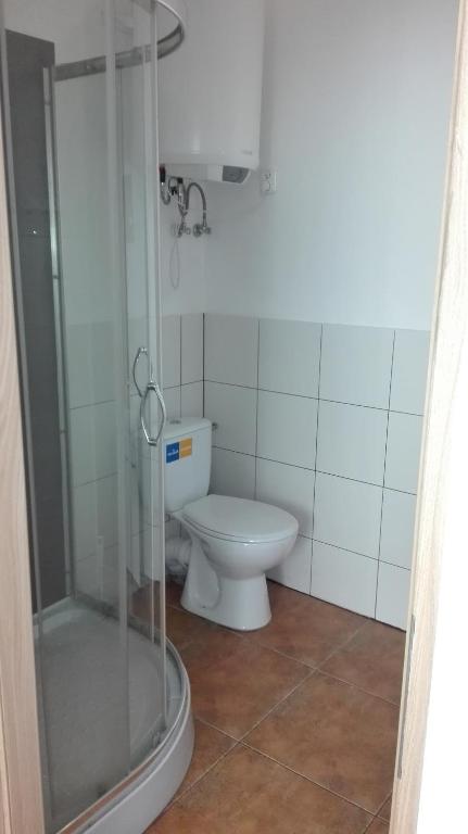 Koupelna v ubytování Pokoje Typu Studio Sosnowiec