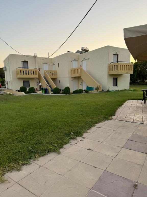 Angelos Studios - 18