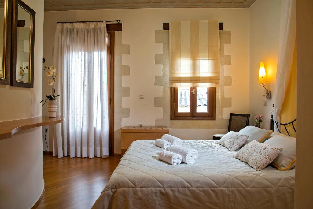 Ionas Boutique Hotel - Habitación Doble Con Balcón