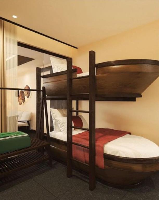 Family Suite 2-Bedroom Garden View with Children Themed Room