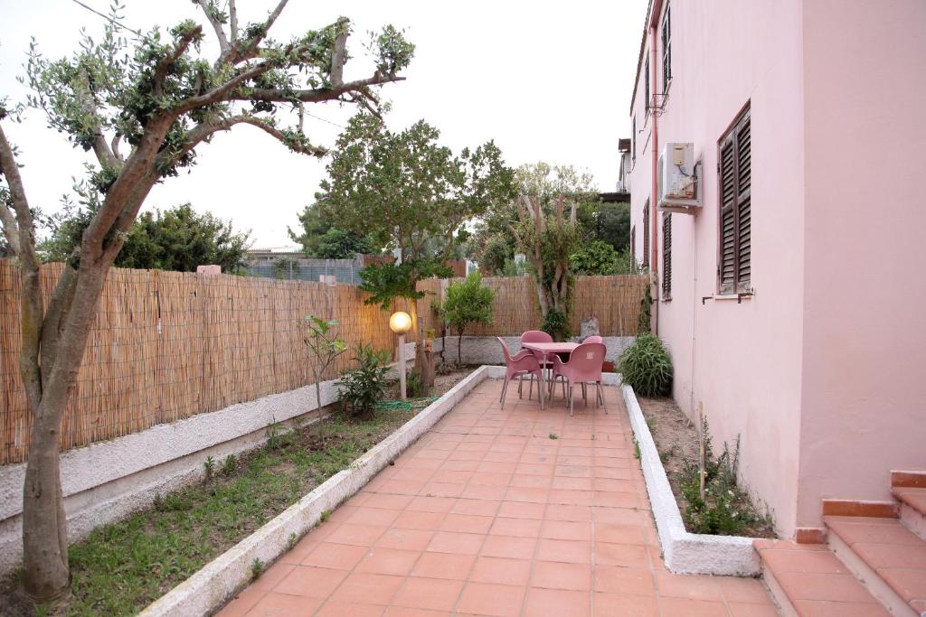 Casa Bouganville a Calasetta - Spazioso appartamento vista mare
