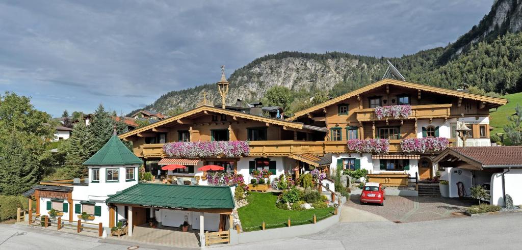 Nespecifikovaný výhled na hory nebo výhled na hory při pohledu z bed and breakfast