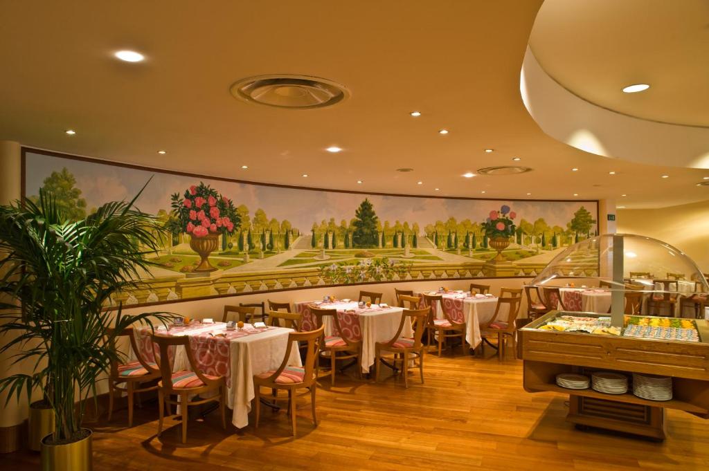 Restaurace v ubytování Hotel Roma Aurelia Antica