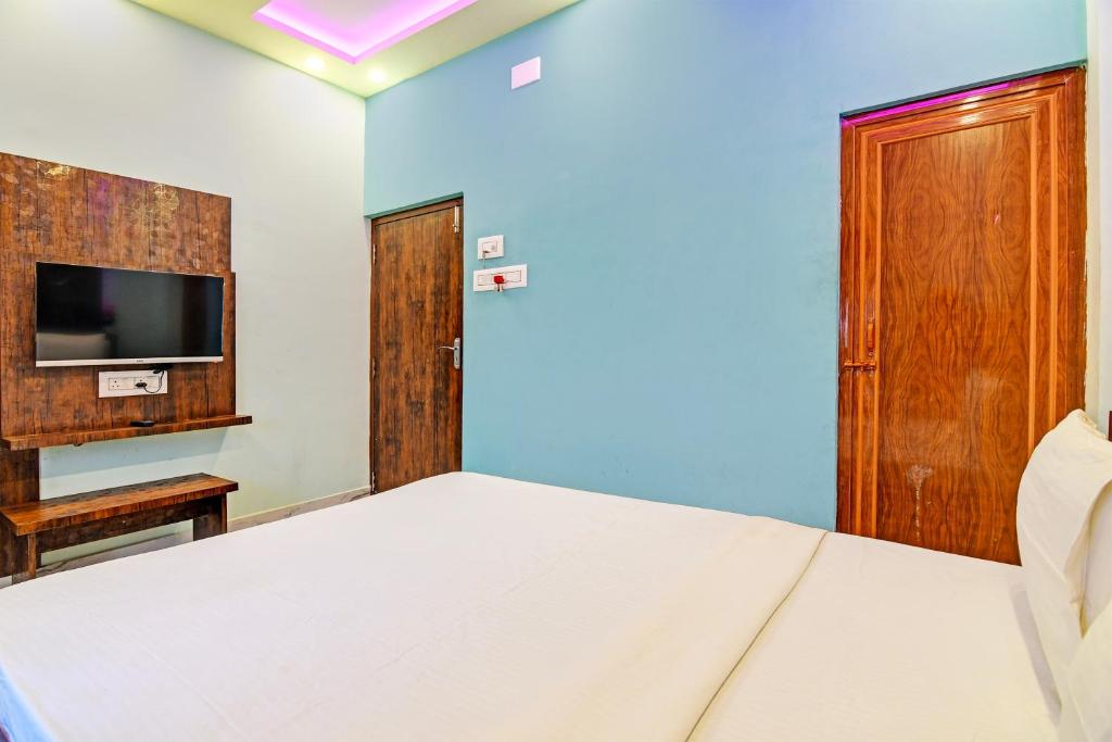 Μια τηλεόραση ή/και κέντρο ψυχαγωγίας στο Super Hotel O The Orchid Residency