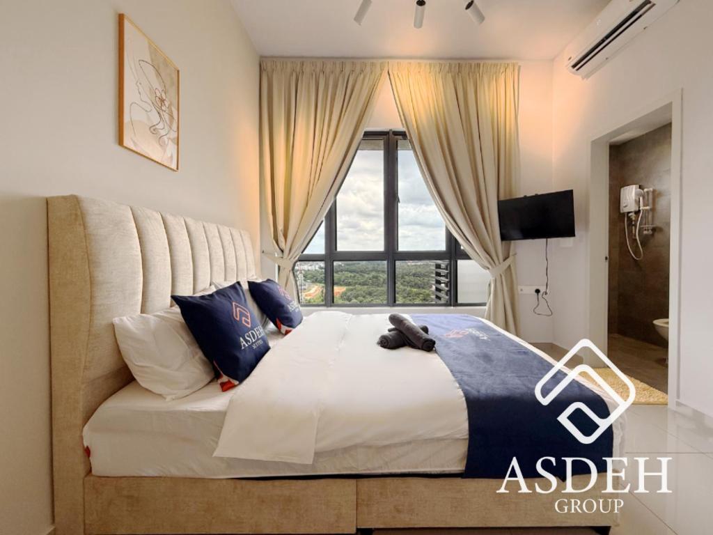 Postel nebo postele na pokoji v ubytování Midlands City Broga Semenyih by ASDEH Suites