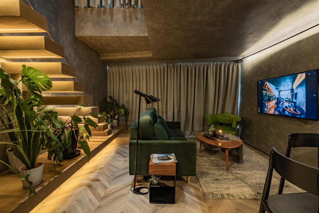 Family Penthouse – at Dalat Center