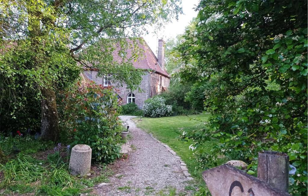 Κήπος έξω από το 1 Bedroom Lovely Home In Renty