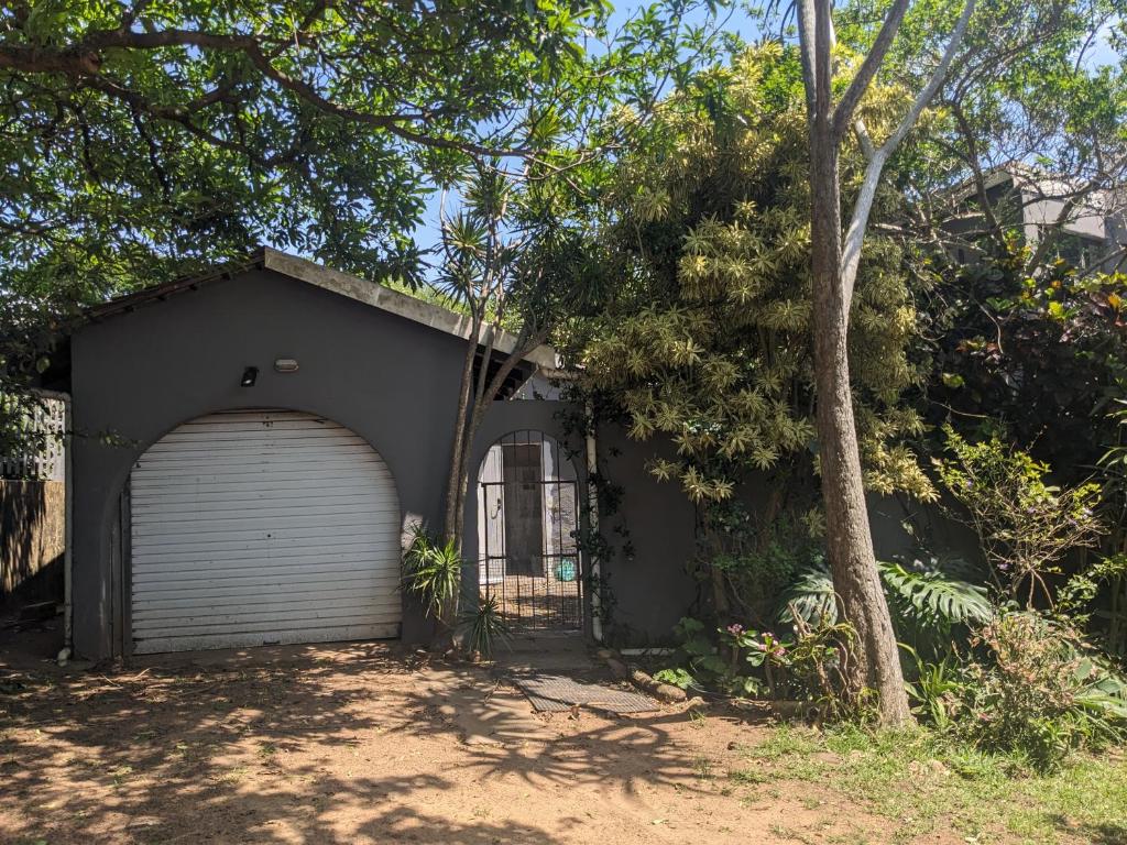 Το κτήριο όπου στεγάζεται  το διαμέρισμα