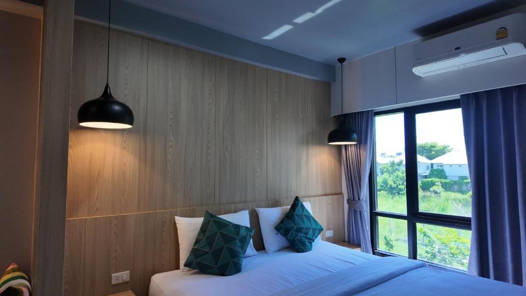 Bangkok Boutique Resort Rangsit - Deluxe King Room