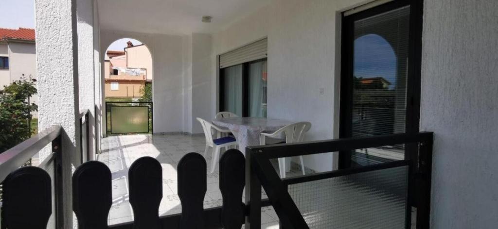 Apartments Tomy