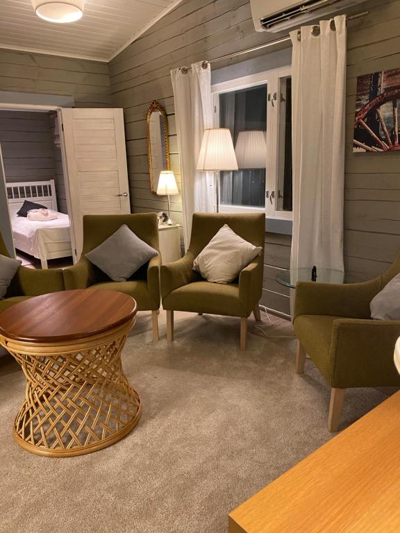 Posezení v ubytování Oravanpesä