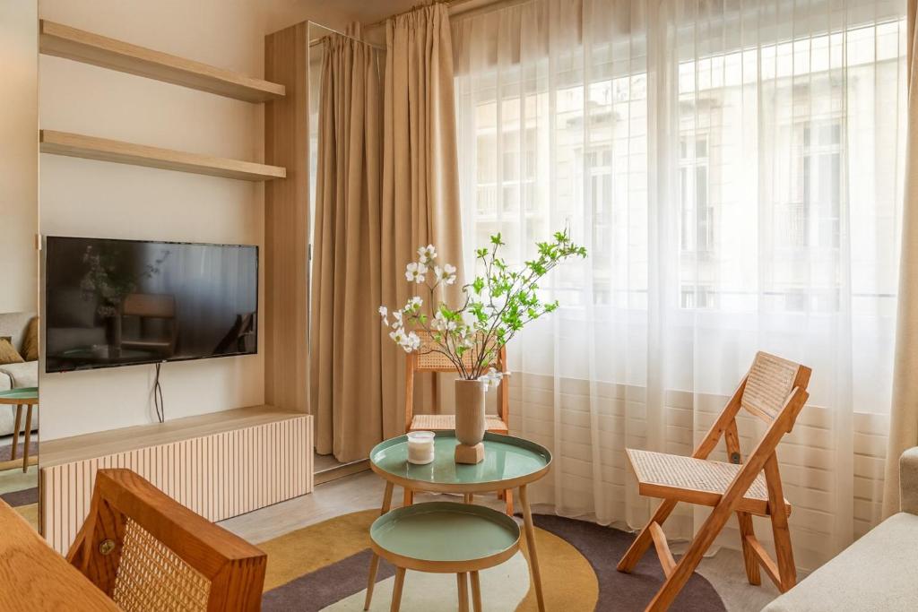 Appartement au cœur du 16e, proche Tour Eiffel