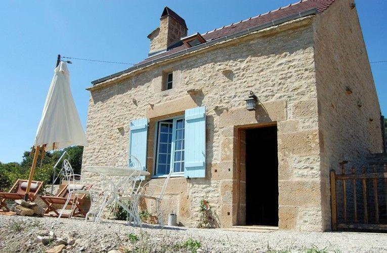 Budova, kde se prázdninový dům nachází